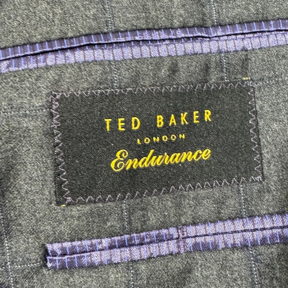 Ted Baker Blazer Men's Size US 38R 100% Wool 2 Button‎